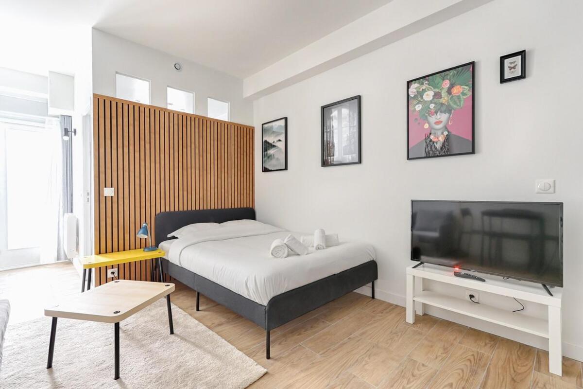 Apartment Charming Near Nation Paris